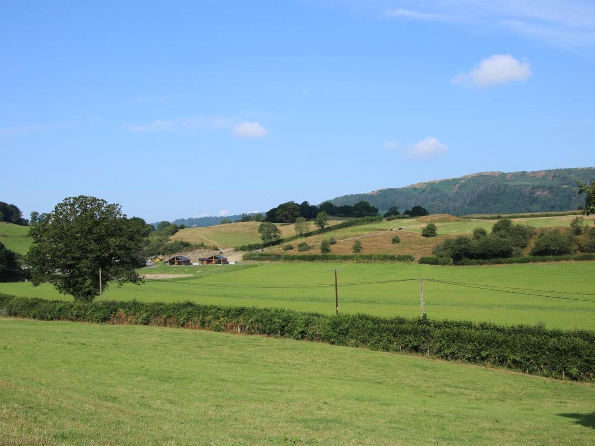 Meadow View Villa Meifod Exterior photo